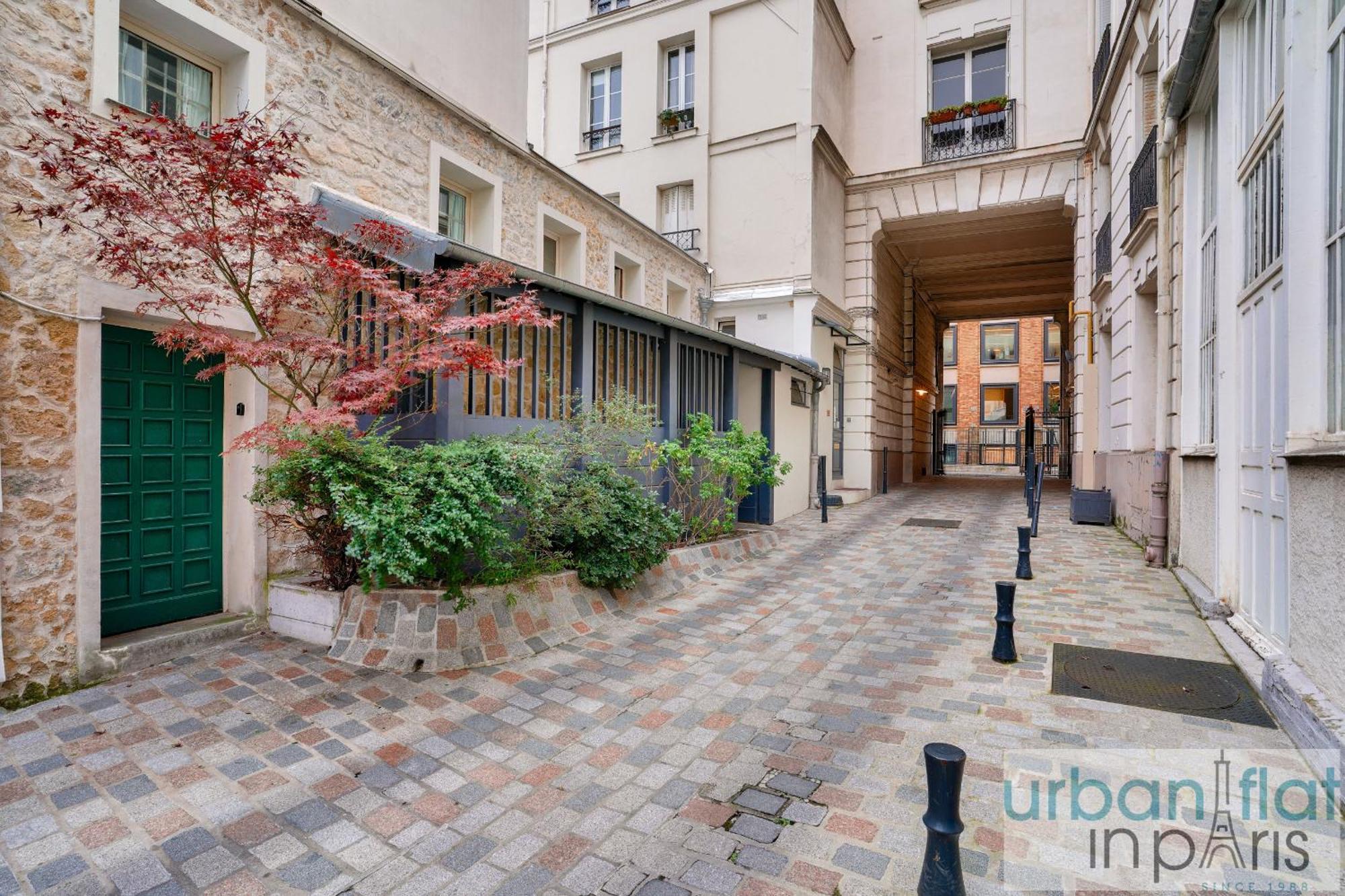 33 - Flat Av Des Champs-Elysees Paris Ngoại thất bức ảnh